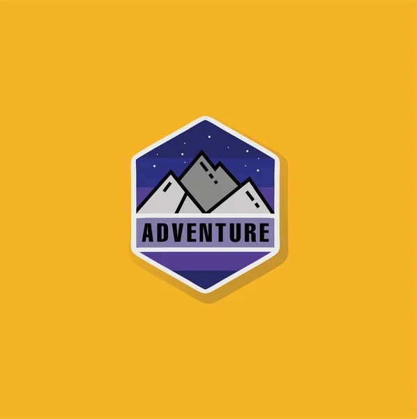 Mountain Outdoor Logo Design Wandern Zelten Expedition Und Outdoor Abenteuer — Stockvektor