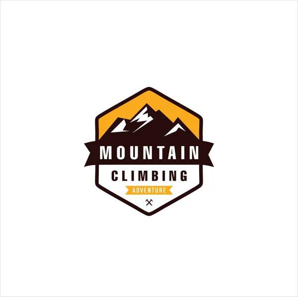Logo Alpejskiej Przygody Mountain Outdoor Projektowanie Logo Turystyka Camping Ekspedycja — Wektor stockowy