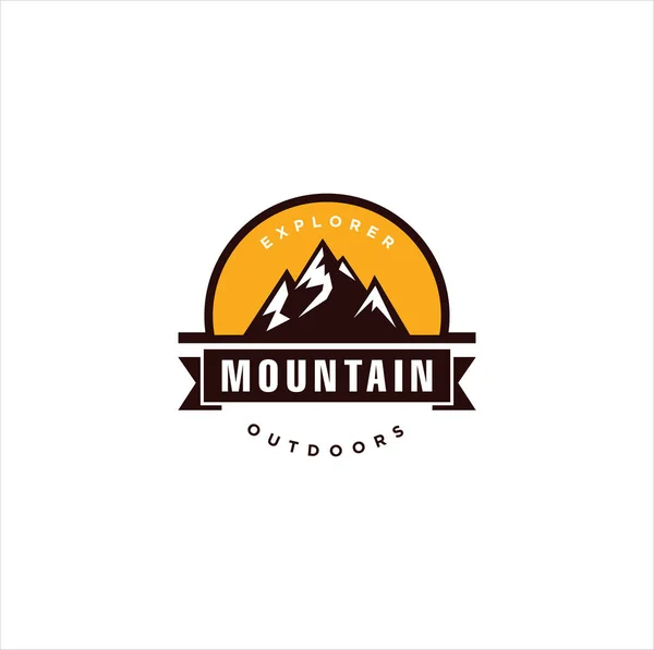 Logo Alpejskiej Przygody Mountain Outdoor Projektowanie Logo Turystyka Camping Ekspedycja — Wektor stockowy