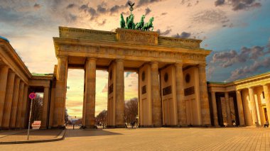 Almanya, Berlin 'deki ünlü Brandenburg Kapısı (Brandenburger Tor)