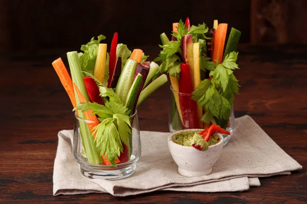 Palitos Verduras Saludables Con Salsa Aguacate —  Fotos de Stock
