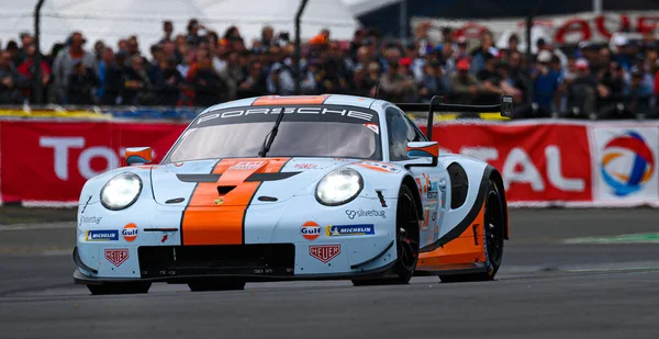 Le Mans / Fransa - 15-16 Haziran 2019: 24 saat Le Mans, Gulf RacingTeam, Porsche 911 RSR LMGTEAm, 24 saatlik Le Mans yarışı - Fransa