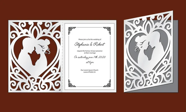 Laser cut template of wedding invitation with bride and groom in the heart frame. Fold card with openwork vector silhouette. Couple in love in lace decor panel. Faces in profile at Valentines day. — Stock Vector