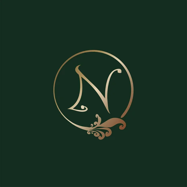 Písmeno Dekorativní Abeceda Logo Izolované Zeleném Pozadí Luxusní Zlatý Prsten — Stockový vektor