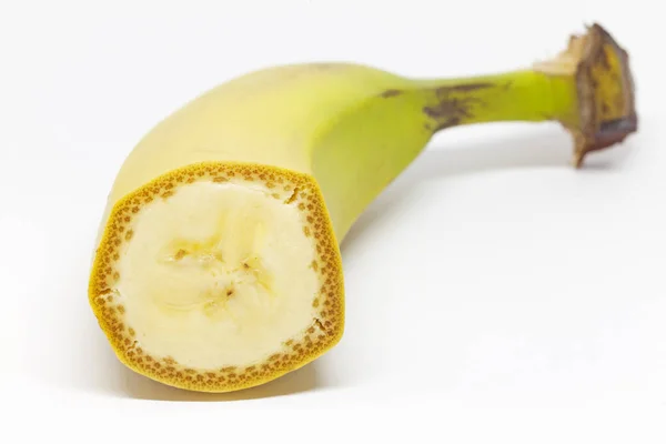 Medio plátano, aquí ves la pulpa — Foto de Stock