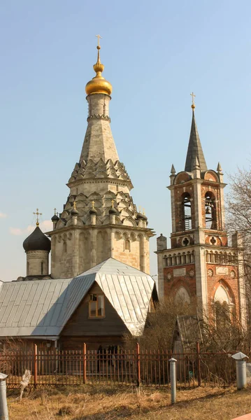 Chiesa Della Trasfigurazione Nel Villaggio Ostrov Regione Mosca Russia Primavera — Foto Stock