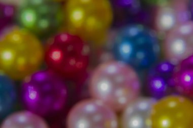 Bulanık arka plan resmi renkli boncuklar