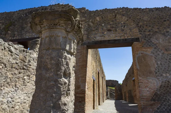 Pompeia, uma antiga cidade romana perto da moderna Nápoles, Itália — Fotografia de Stock