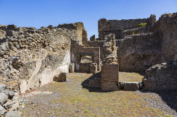 Pompeya, una antigua ciudad romana cerca de la moderna Nápoles, Italia — Foto de Stock