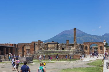Pompeii, modern Napoli yakınlarında antik bir Roma şehri.