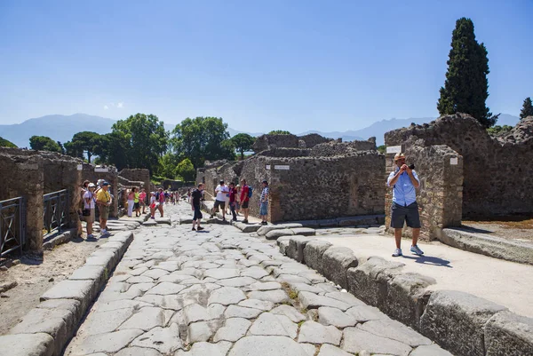 Pompeya, una antigua ciudad romana cerca de la moderna Nápoles, Italia — Foto de Stock