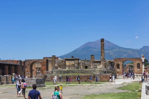 Pompeia, uma antiga cidade romana perto da moderna Nápoles, Itália — Fotografia de Stock