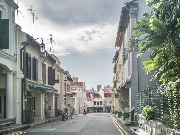 Singapo Mahallesi'nde cadde görünümü