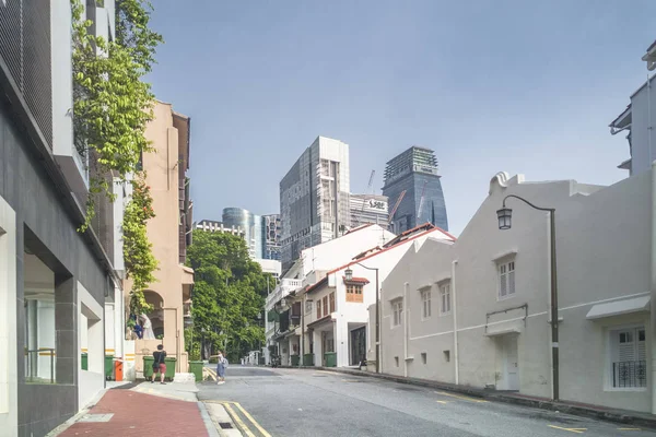 Singapo Mahallesi'nde cadde görünümü