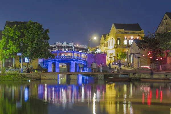  Hoi eski evlerin sokak görünümü