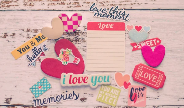 Paper hearts and I Love You tag on white wood background. Happy and warmth moment of lovely couple or family or friend relationship. Love photo concept and romance Valentine day image. Selective Focus — 스톡 사진