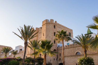 Yasmine Hammamet, Tunus - 26 Temmuz 2018: Yasmine Hammamet, Tunus 'taki eski Medine' nin modern bir kopyası