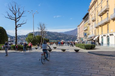 Como, İtalya - 10 Mart 2019: İtalya 'nın Como kıyı kasabası
