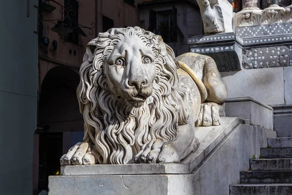 Escultura Leão Triste Catedral São Lourenço Gênova Itália — Fotografia de Stock