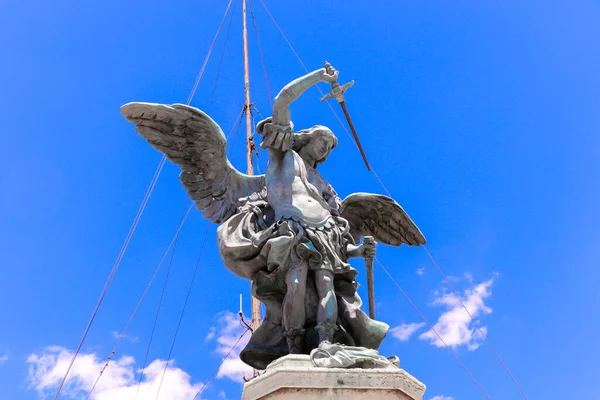 Estatua San Miguel Cima Del Castel Sant Angelo Roma Italia —  Fotos de Stock