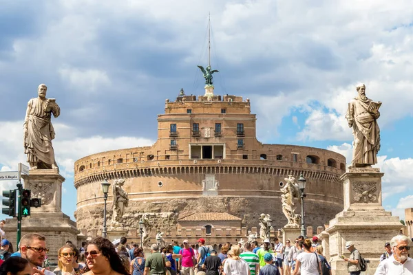 People Ponte Santangelo Bridge Rome Italy July 2017 — 스톡 사진