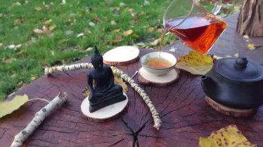 Doğada çay seremonisi