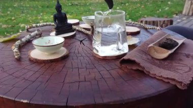 Doğada çay seremonisi