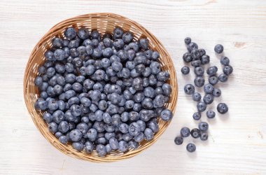 Yaban mersini taze hasat