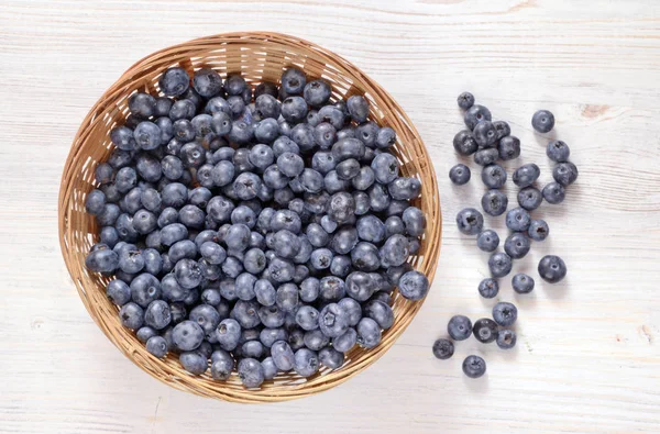 Yaban mersini taze hasat