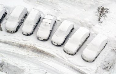 Sonra yoğun kar yağışı otopark
