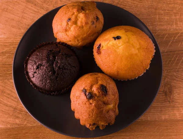 Appetizing muffins (muffins) and corn fluffy bars