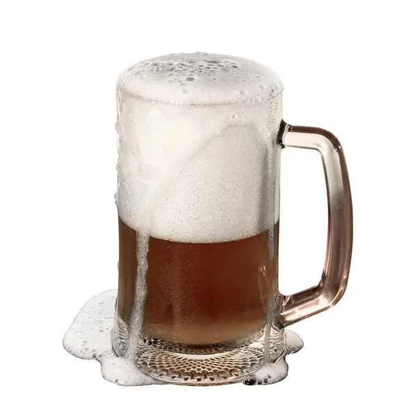 Cerveja Com Espuma Que Derrama Sobre Bordas Vidro — Fotografia de Stock