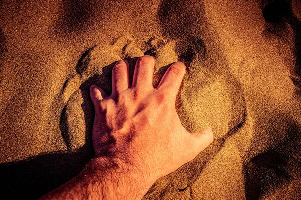 Mão Homem Areia Fechar Detalhes — Fotografia de Stock