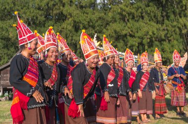 Eski geleneksel insanlarla