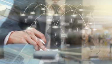 işadamı tablet kullanma