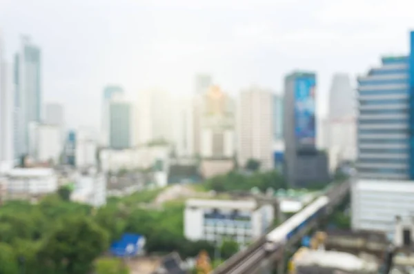 Stadtbild mit Skytrain-Hintergrund — Stockfoto