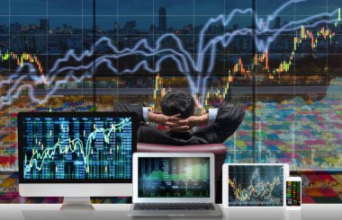 Tarafında oturan işadamı geri 