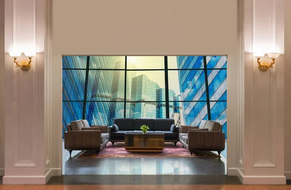 Open door in the Lobby area — Stock Photo, Image