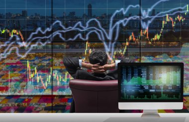 Tarafında oturan işadamı geri 