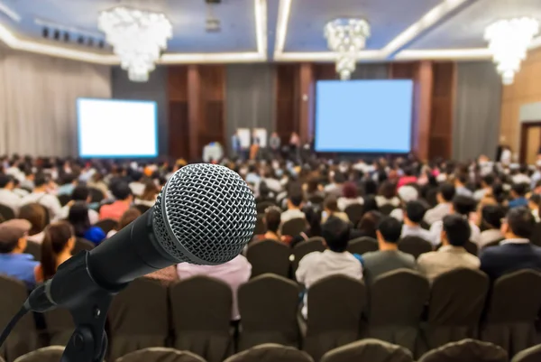 Blurred photo of conference hall — Stock Photo, Image