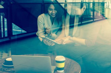 Asya iş kadınları grup