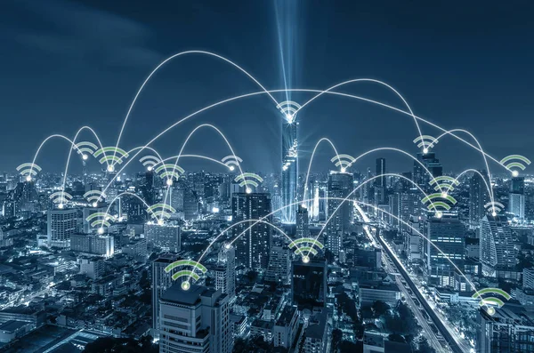 Network connection line between buildings — Stock Photo, Image