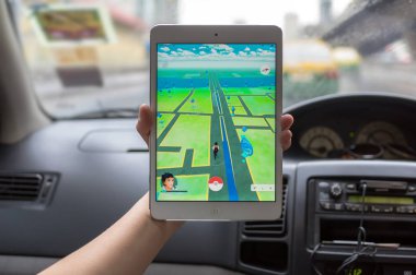 Apple ipad mini2 tutan el 