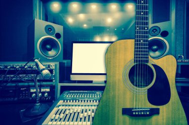 Gitar müzik stüdyo arka plan üzerinde