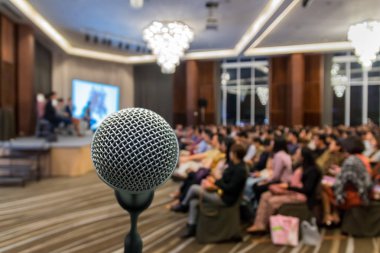 Konferans salonunun soyut bulanık fotoğraf 