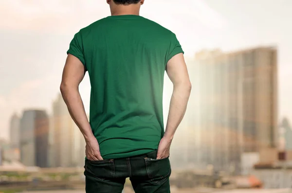 Ember üres pólót visel — Stock Fotó