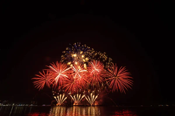 Festa dei fuochi d'artificio multicolore — Foto Stock