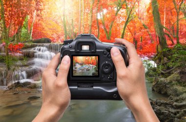 Kamerayı tutan eller