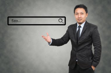  Internet arama tarama ile iş adamı 