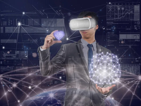 Homme portant la réalité virtuelle — Photo
